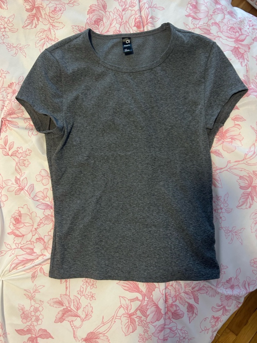 GAP Fit Gray Athletic Top Size XS